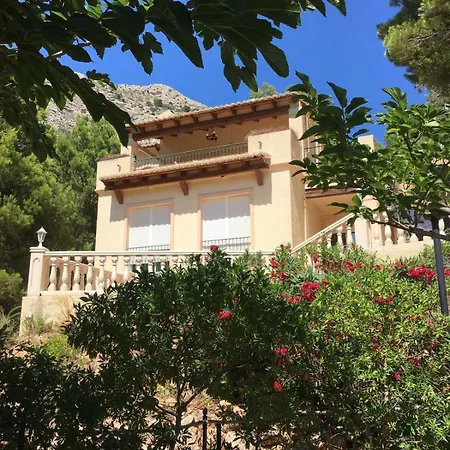 بيت للعطل Altea Hills 3br House With Private Garden