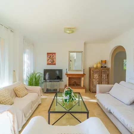 Altea Hills 3br House With Private Garden Hébergement de vacances Alicante